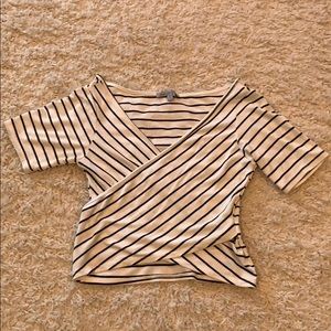 Size medium Juniors crop top